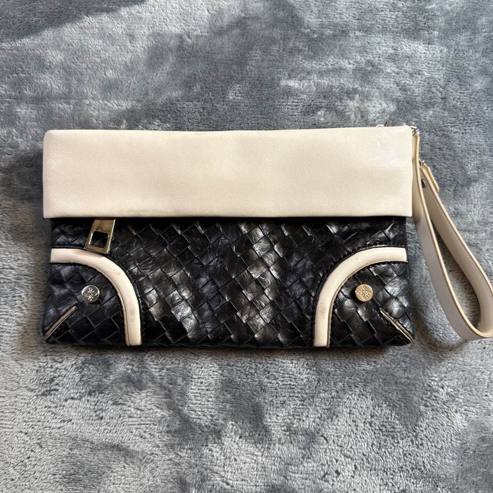 Simply Vera Vera Wang Wristlet Clutch Handbag Black Woven Faux Leather Cream